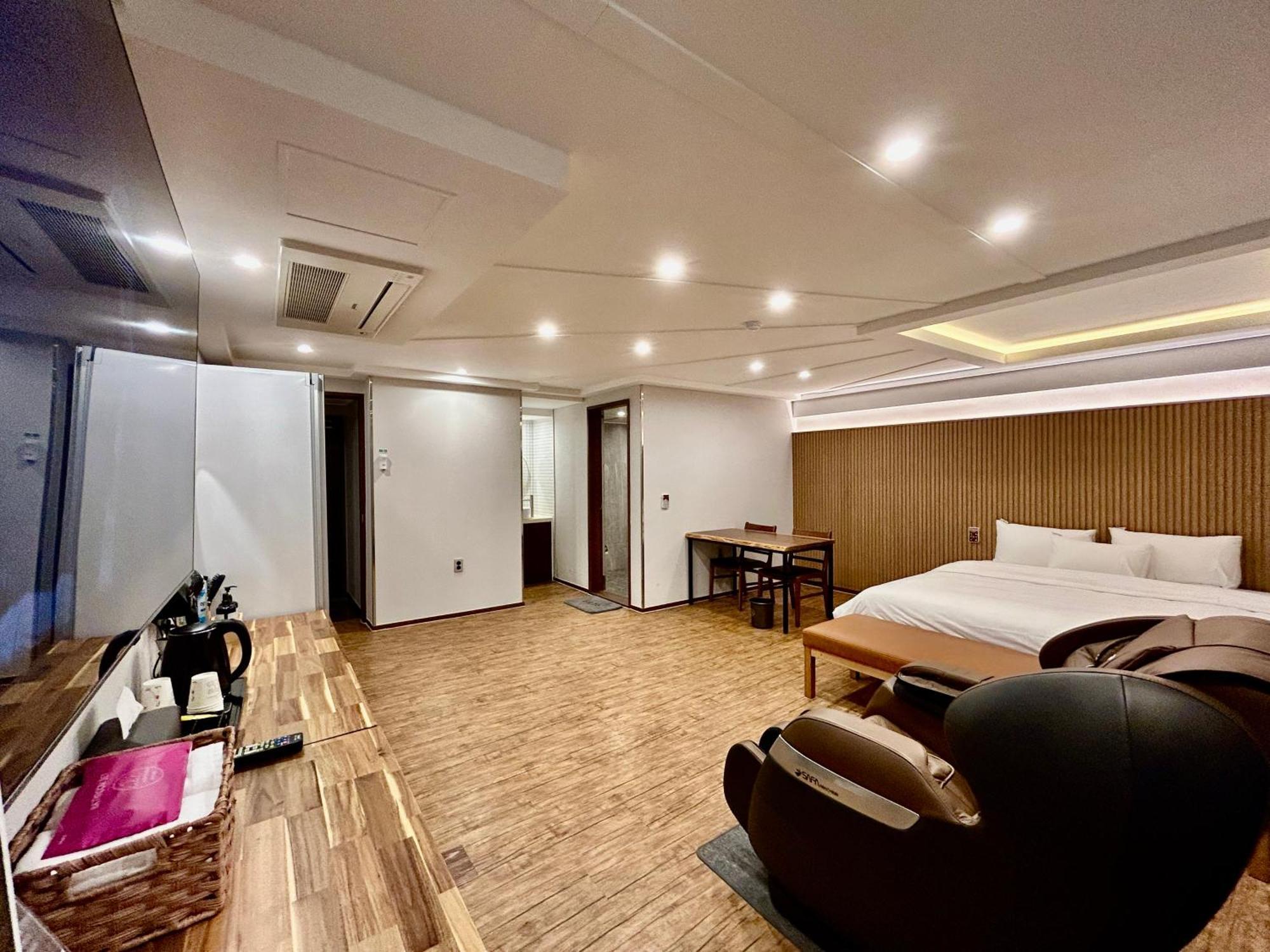 גייאונגג'ו Series Hotel מראה חיצוני תמונה