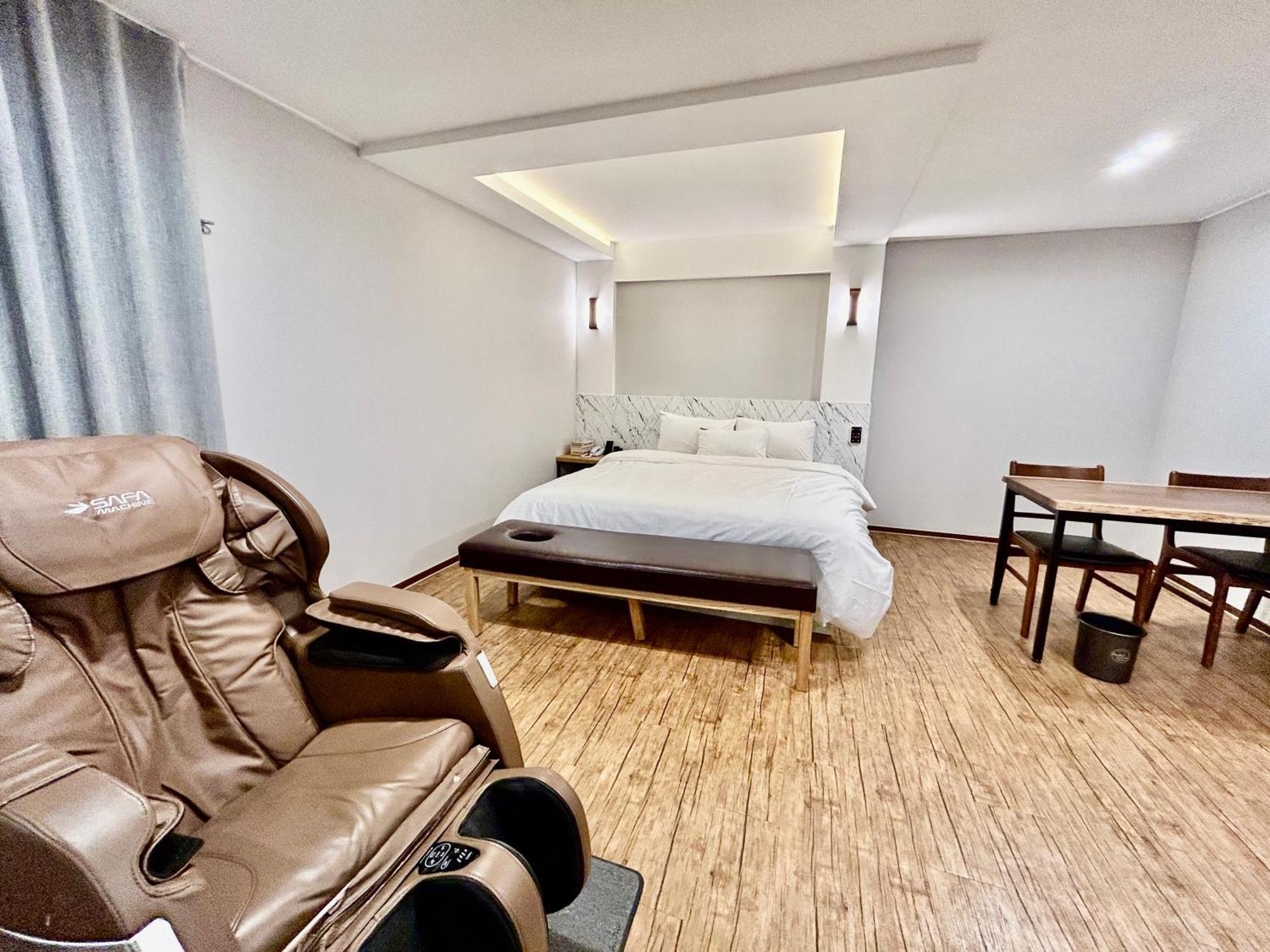 גייאונגג'ו Series Hotel מראה חיצוני תמונה
