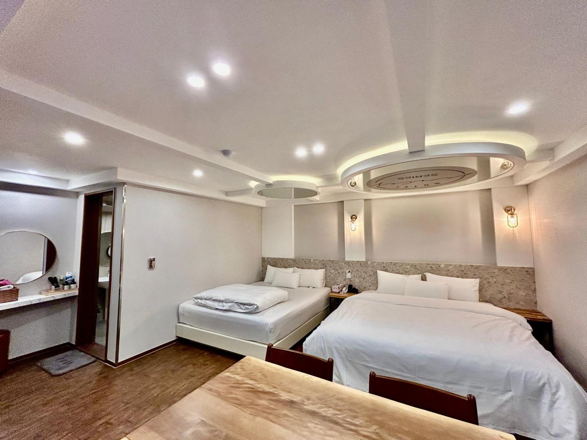גייאונגג'ו Series Hotel מראה חיצוני תמונה