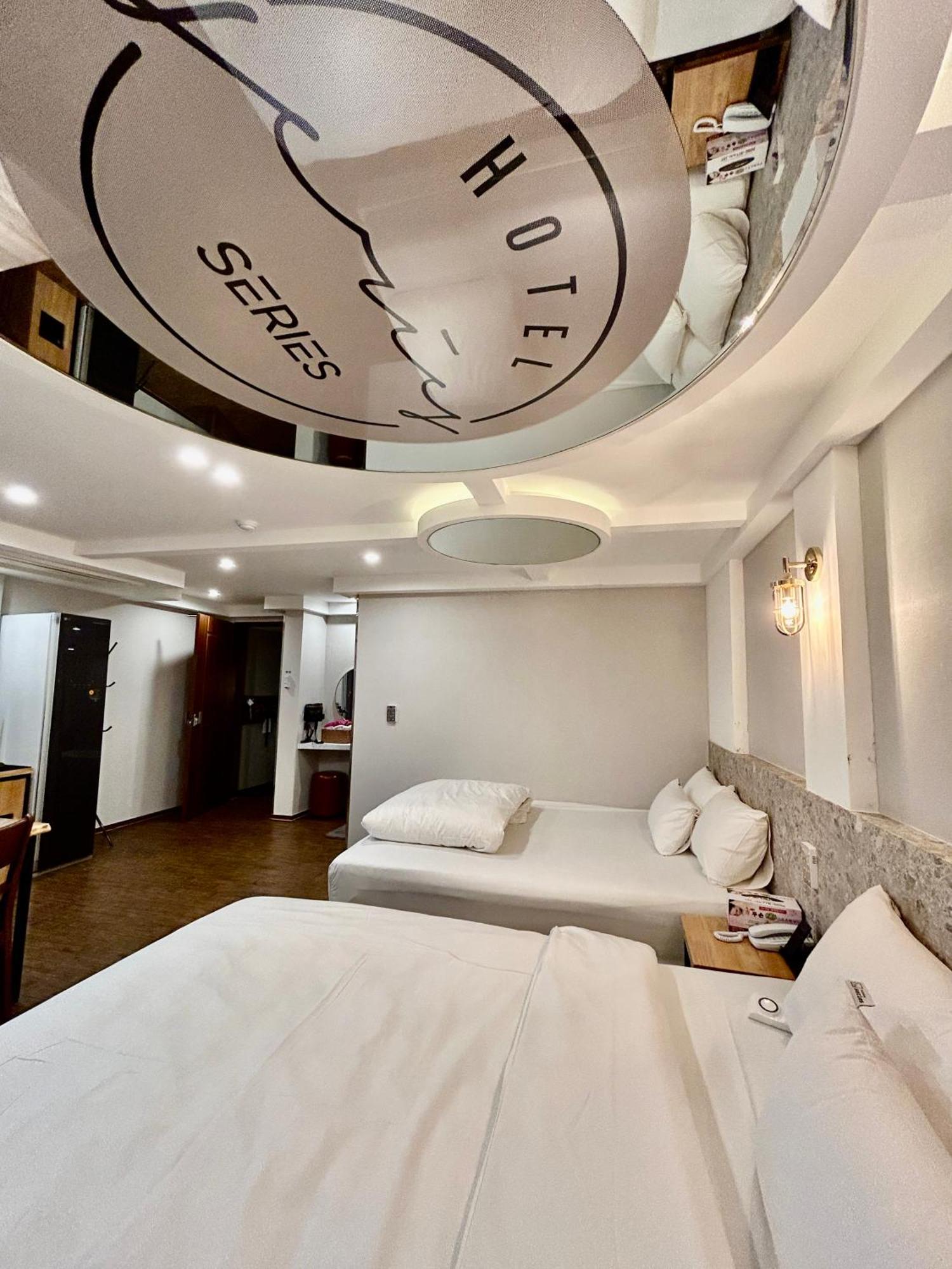 גייאונגג'ו Series Hotel מראה חיצוני תמונה