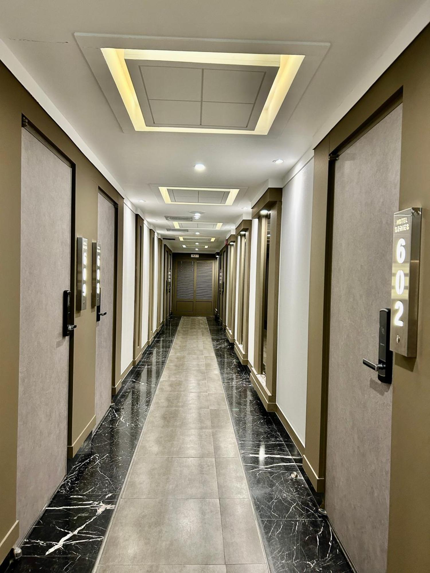 גייאונגג'ו Series Hotel מראה חיצוני תמונה