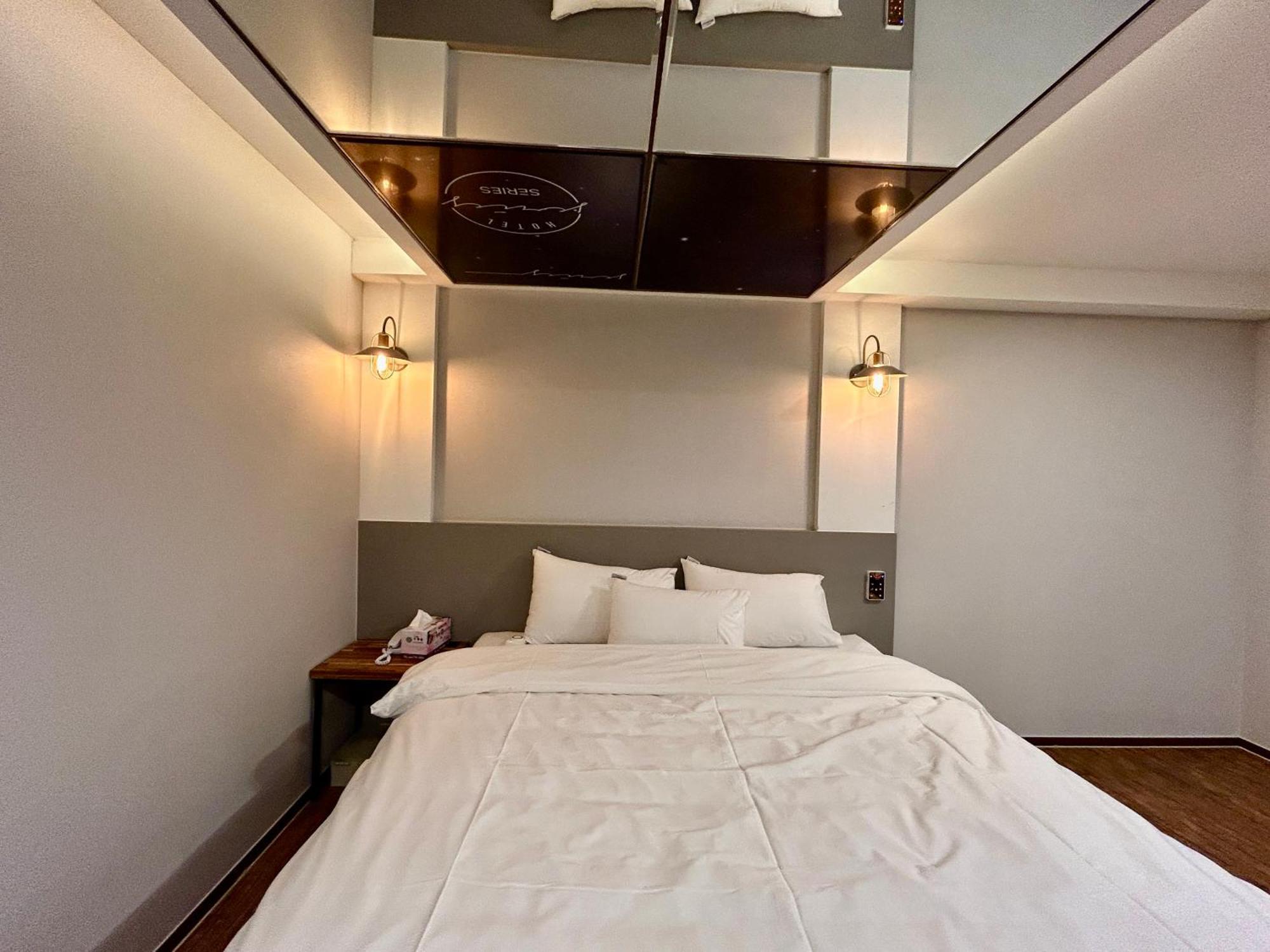 גייאונגג'ו Series Hotel מראה חיצוני תמונה
